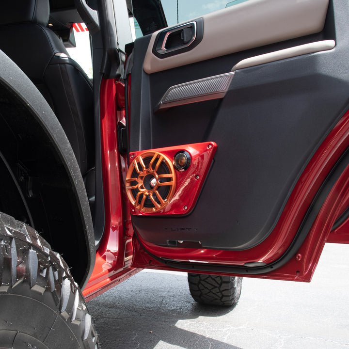 DS18 BRO-BD-LR panel installed on a Ford Bronco back door